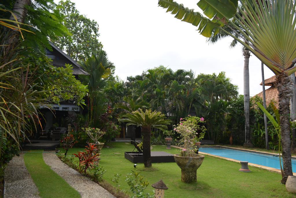 Villa Una Seminyak  Exterior photo